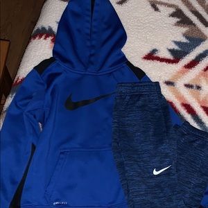 Nike hoodie and sweats Dri-fit. Like new!!